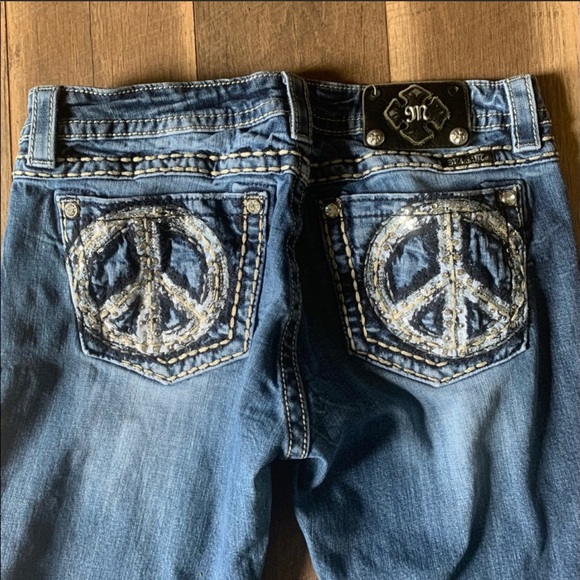 Mid Rise Boot Cut Miss Me Jeans - Picture 11 of 13